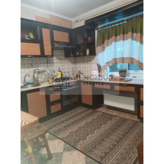 Продам будинок в м.Почаїв